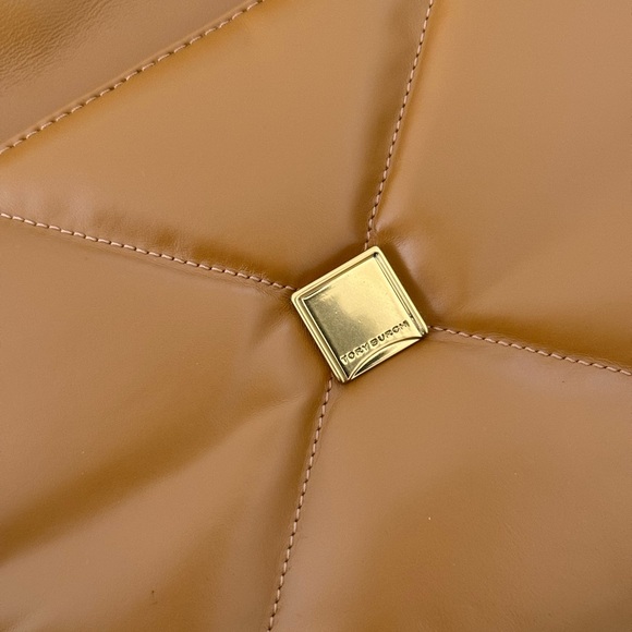 NWT, Tory Burch Women's Kira Diamond Quilt Convertible Shoulder Bag - Picture 10 of 14